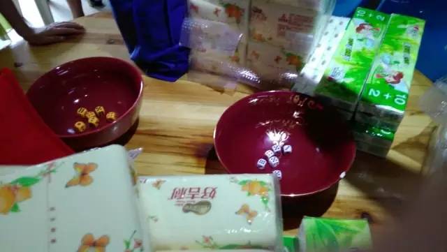 ����ĺ��R������g��(l��)���ӭ����