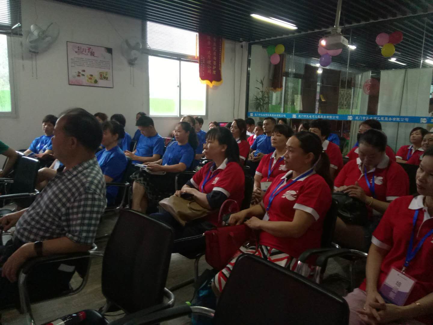 ץ��Ӗ(x��n)��(qi��ng)��(n��i)������ȸ�ӱ�ķ��ɩˎ�Ŏ���Ӗ(x��n)����M(j��n)����