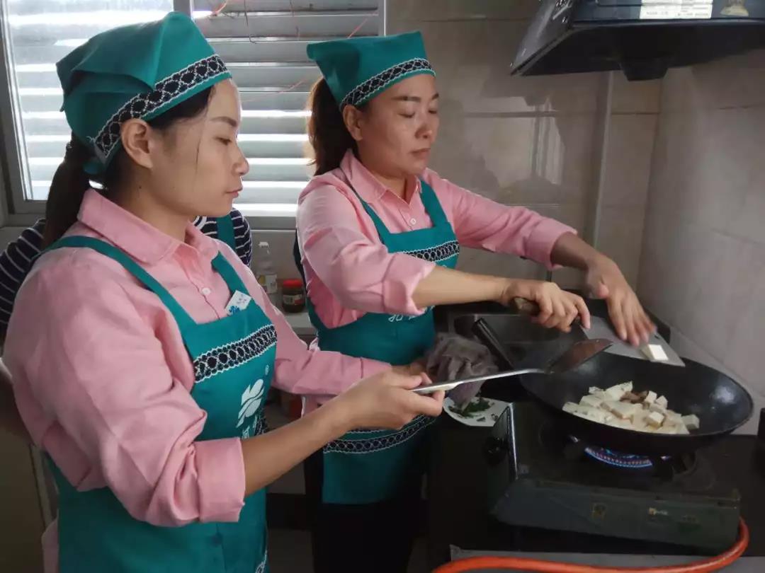 ��֪ͨ��8��20����ɩ��Ӗ(x��n)�_�n��������