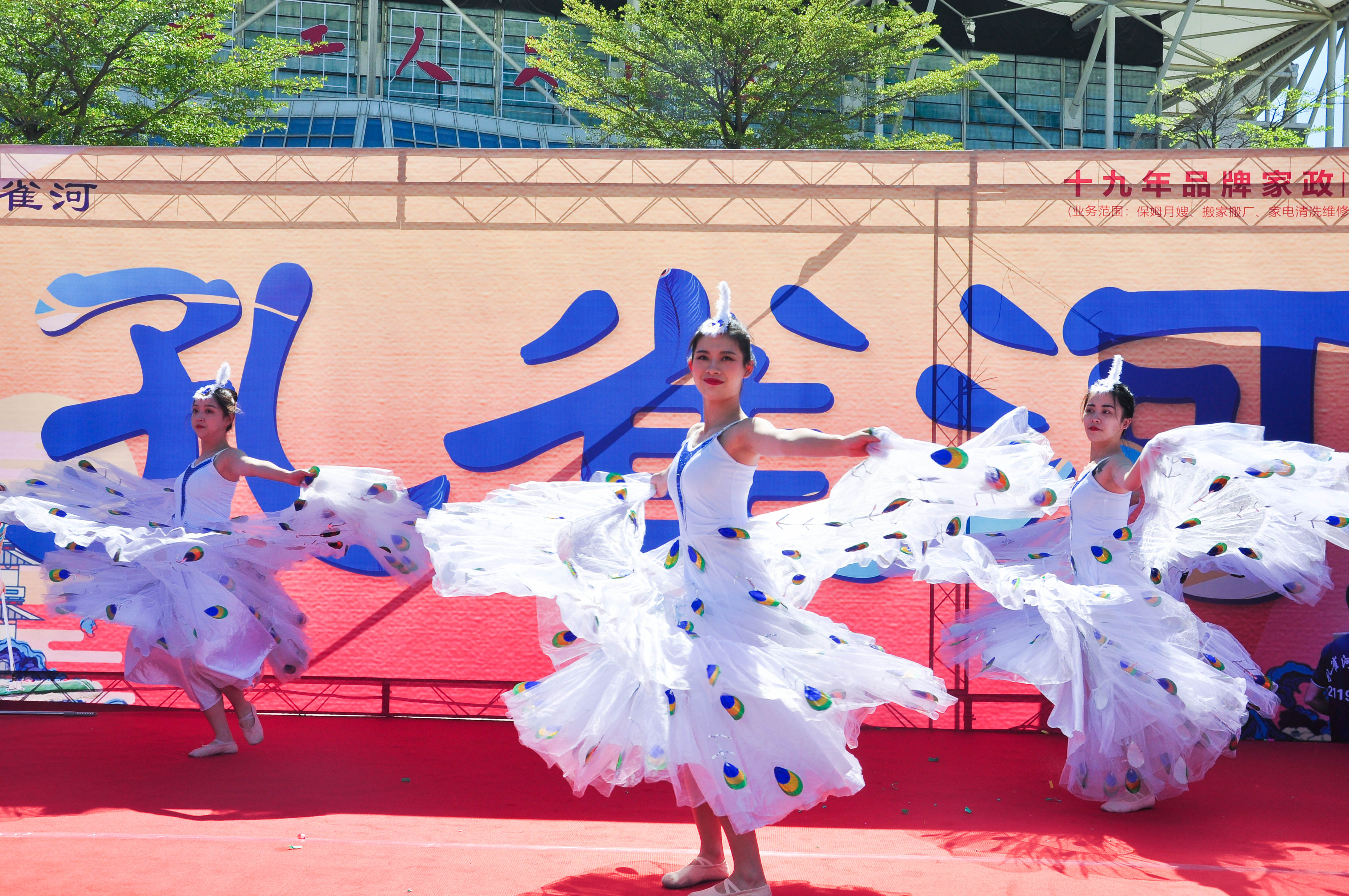 �g��Ц�Z��һ����ʮ�˰���ˇ�R�ψ�������ȸ�������B�T�е����ü�����(ji��)