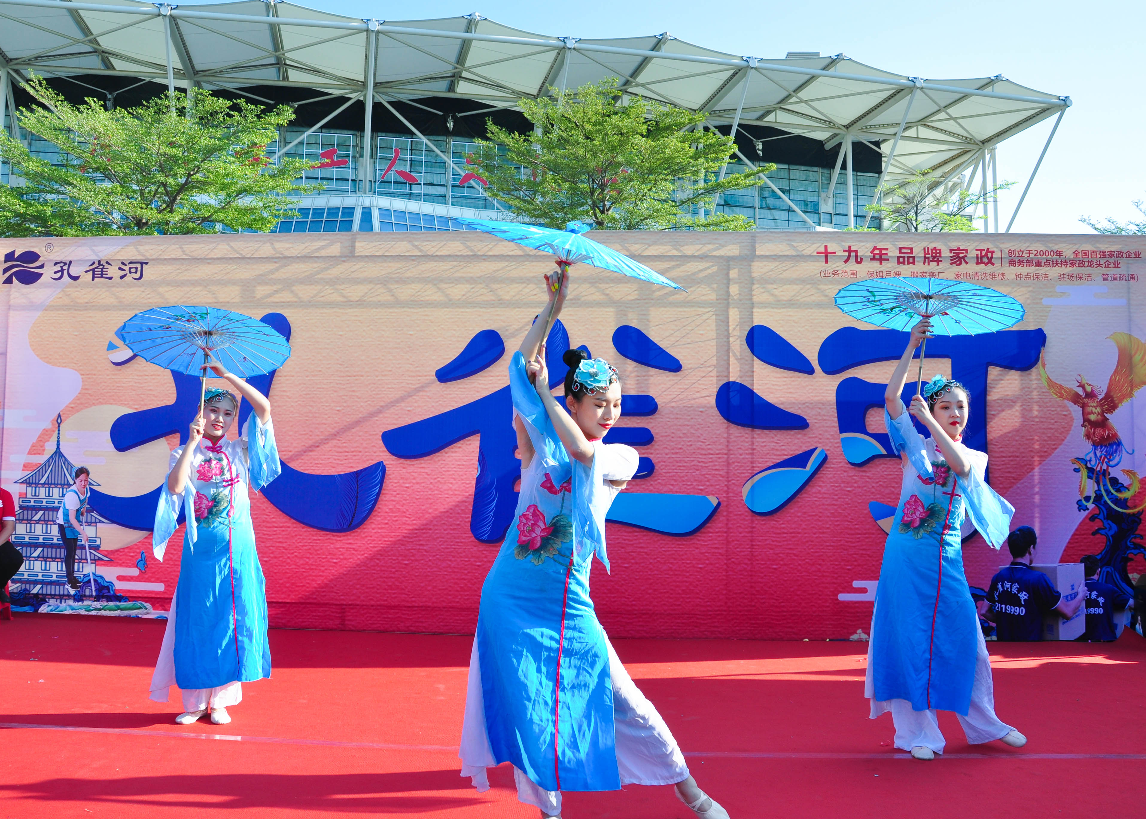 �g��Ц�Z��һ����ʮ�˰���ˇ�R�ψ�������ȸ�������B�T�е����ü�����(ji��)